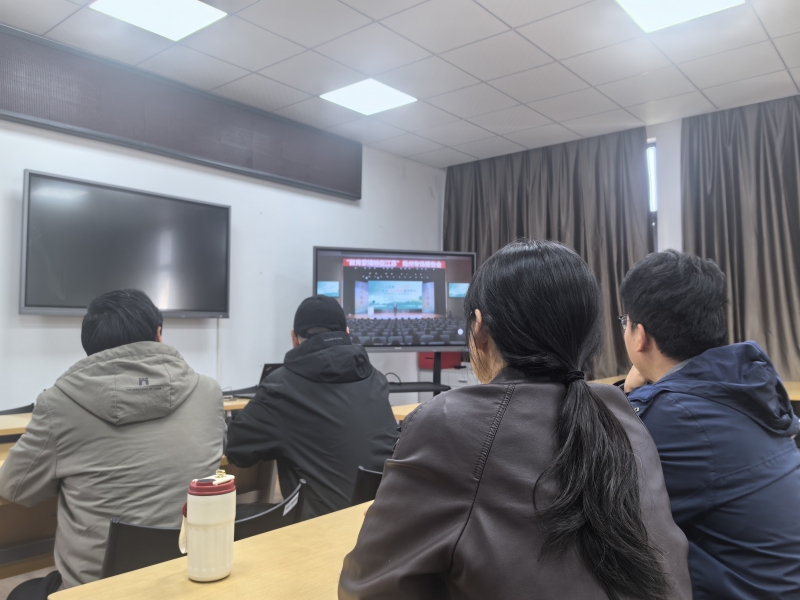 永利集团88304官网组织收看“教育家精神在江苏”专场报告会