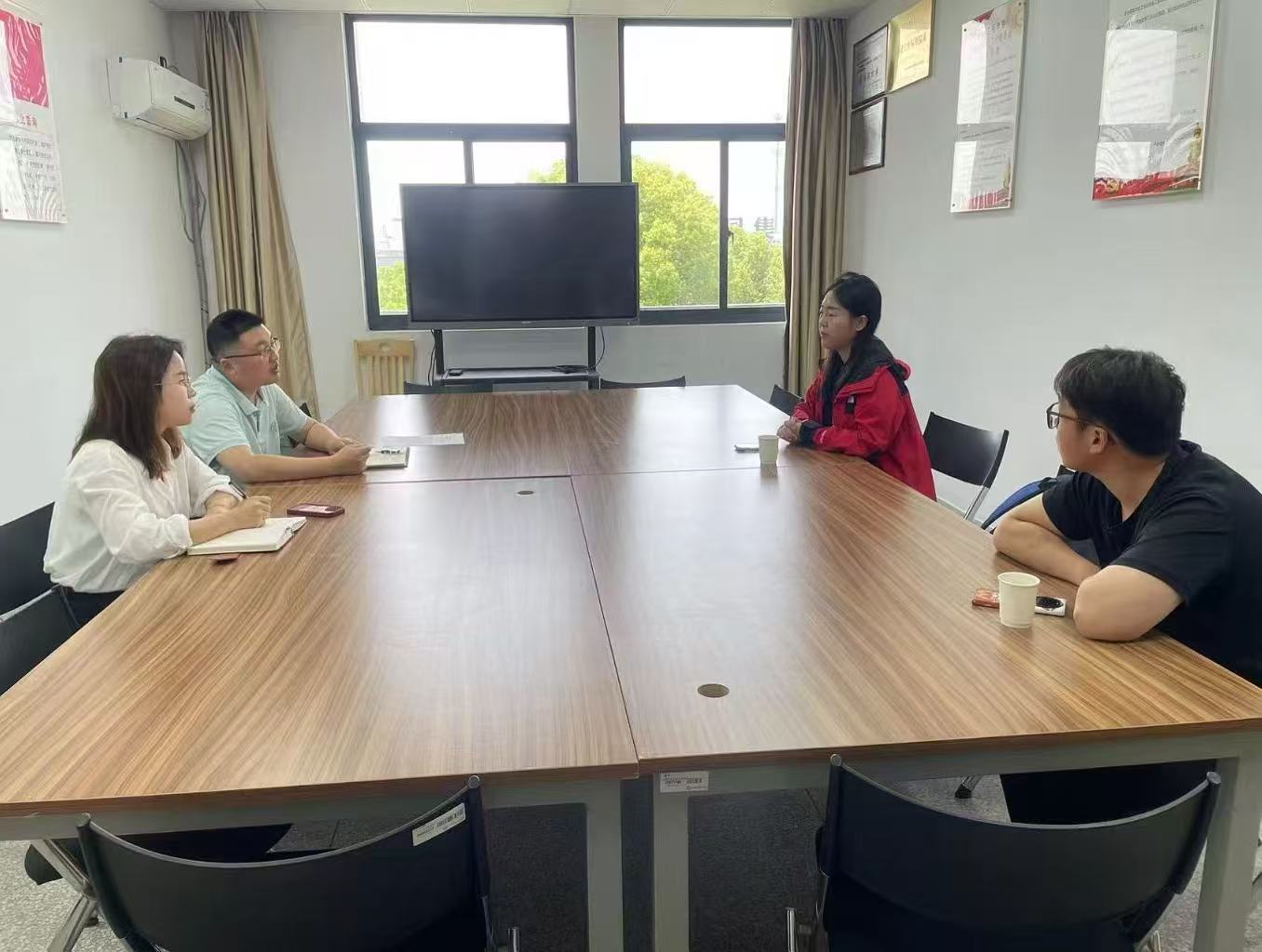 深化校企合作 共育光显人才 — 江苏和熠光显科技有限公司来访永利集团88304官网